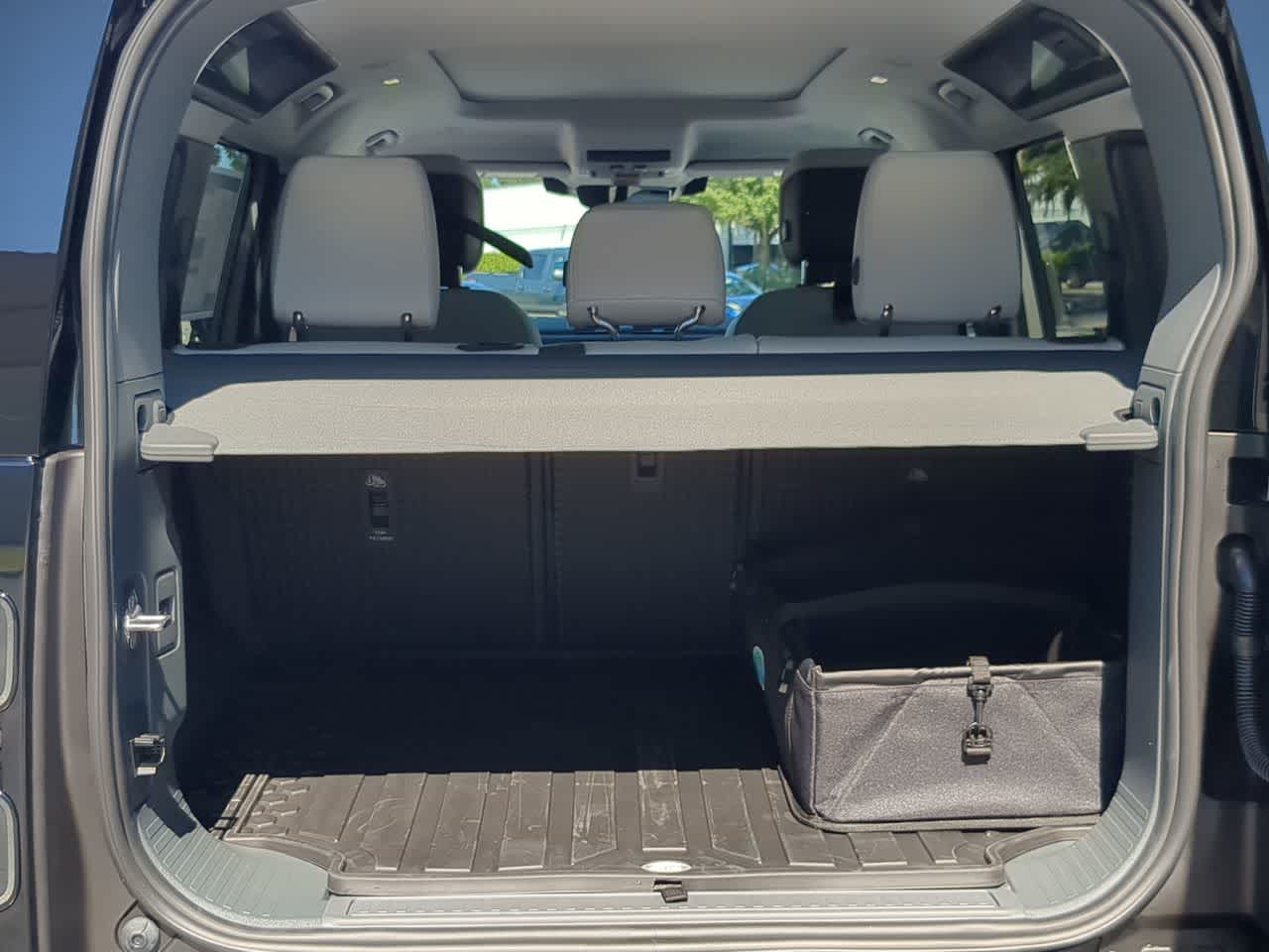 Thumbnail: 2026 Land Rover Defender - 36