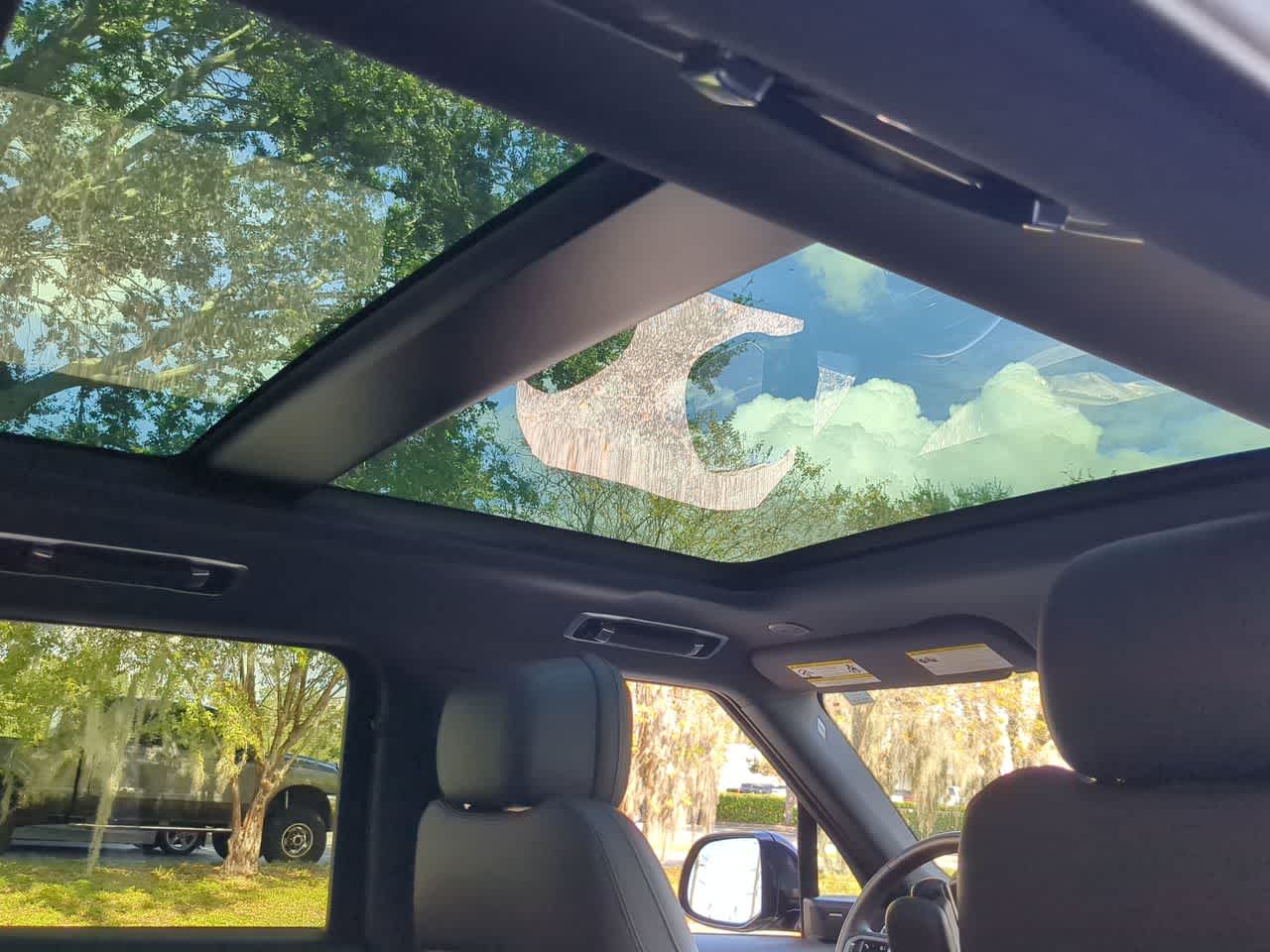 Thumbnail: 2025 Land Rover Range Rover Sport - 20