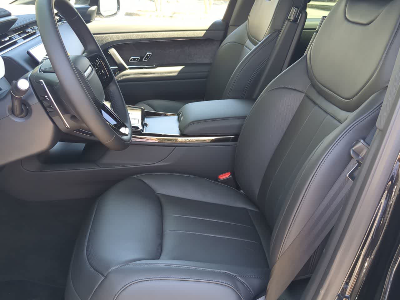 Thumbnail: 2026 Land Rover Range Rover Sport - 17