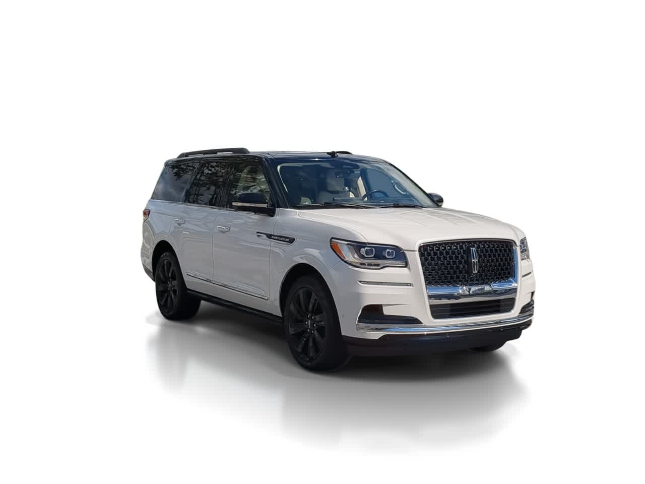 2022 Lincoln Navigator Black Label photo 2