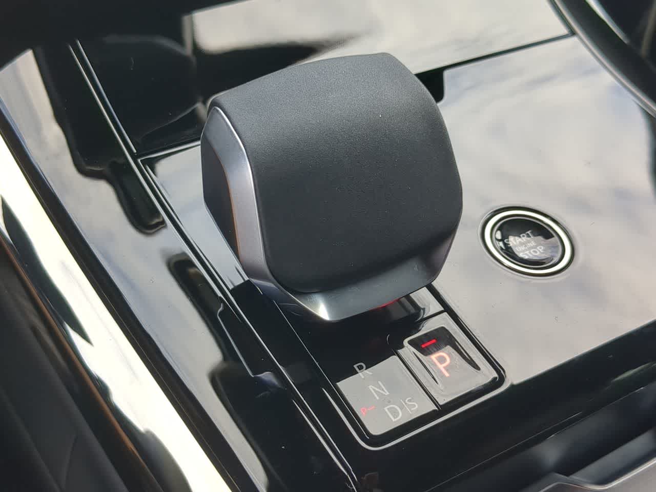 Thumbnail: 2026 Land Rover Range Rover Sport - 35