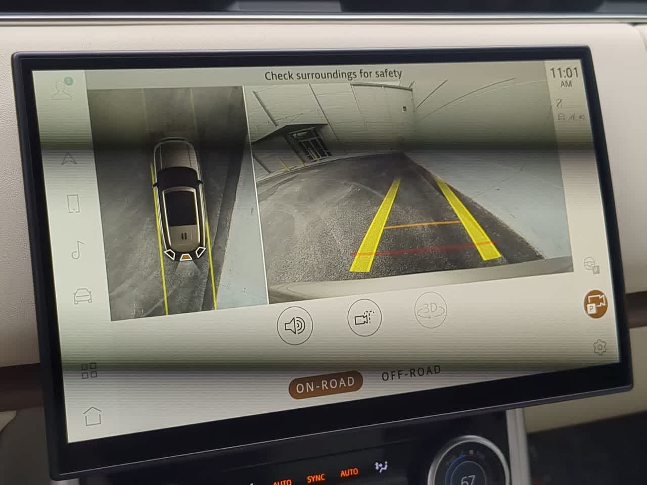 Thumbnail: 2023 Land Rover Range Rover - 32