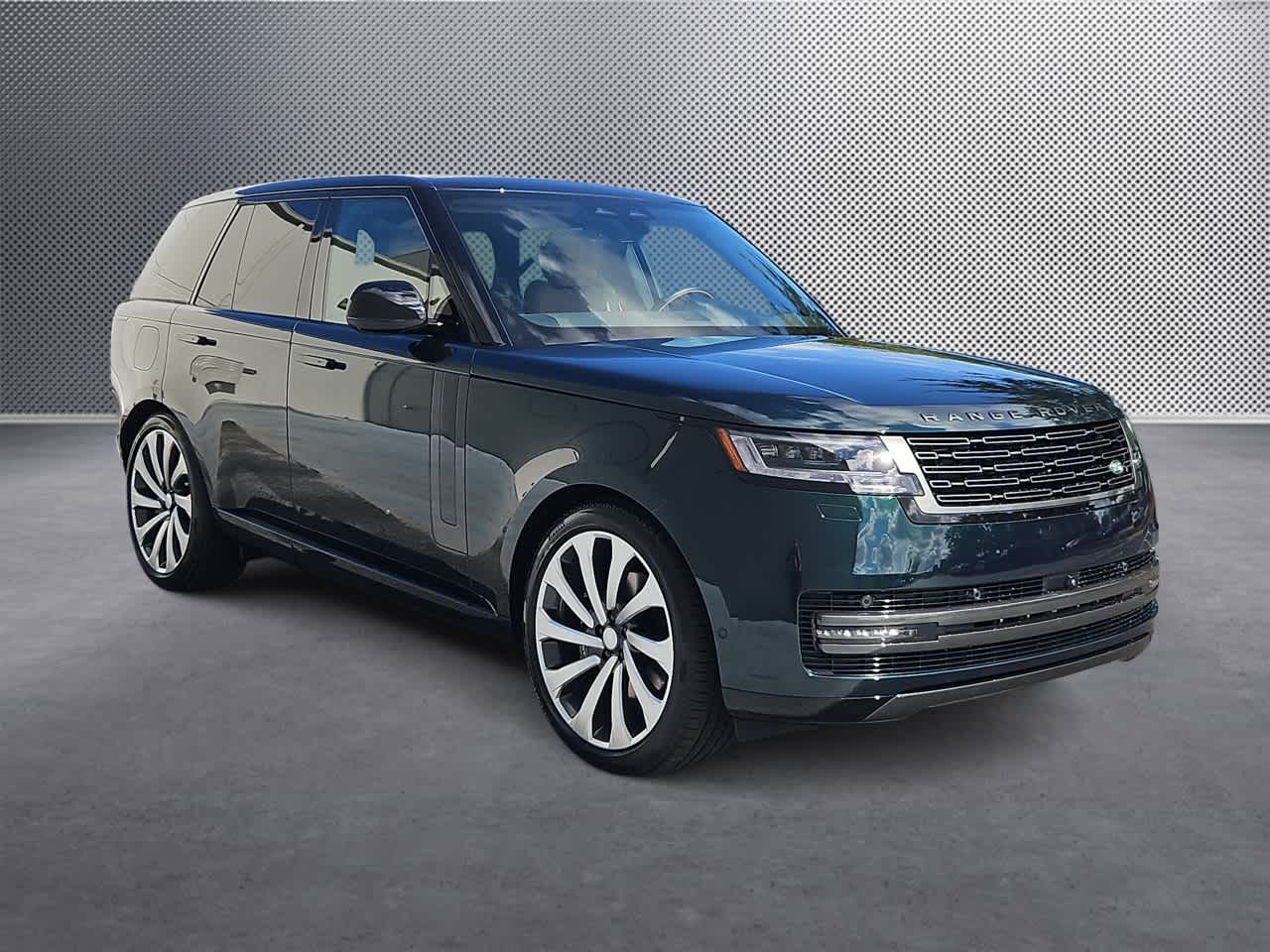 Thumbnail: 2025 Land Rover Range Rover - 2