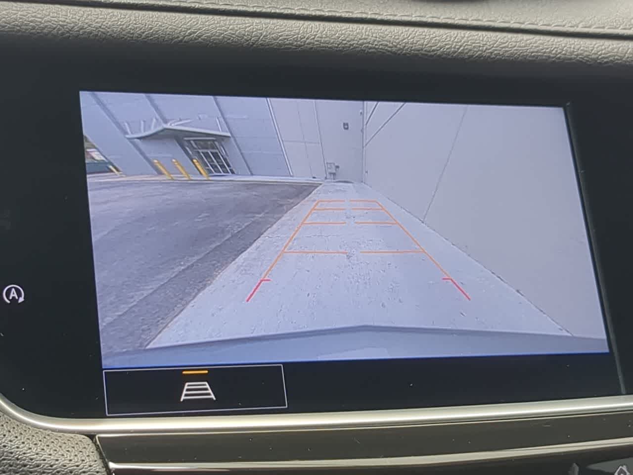 Thumbnail: 2024 Cadillac XT6 - 31