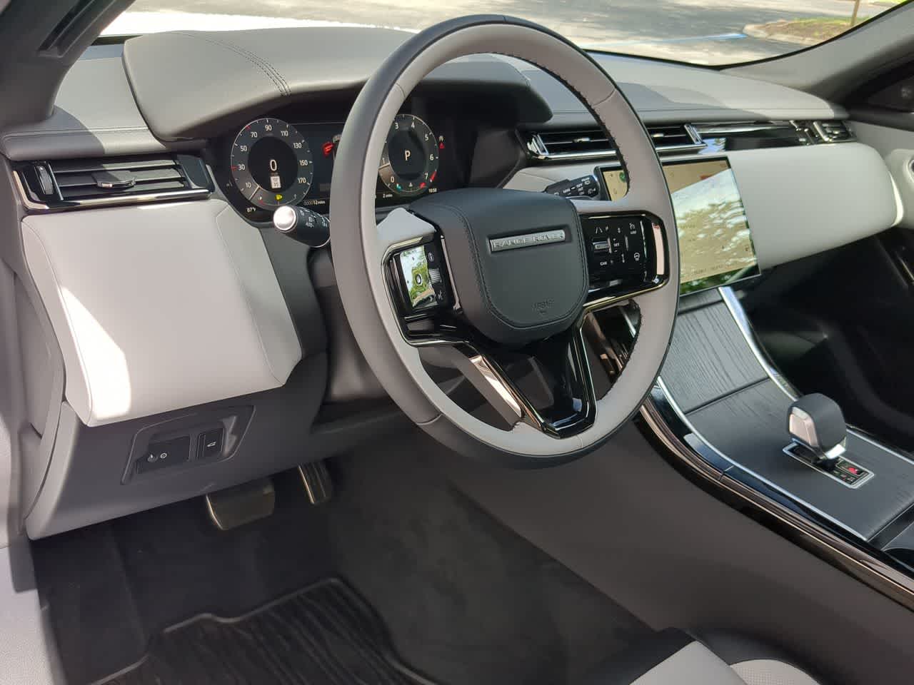 Thumbnail: 2026 Land Rover Range Rover Velar - 10