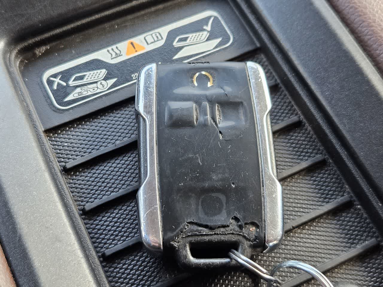 Thumbnail: 2016 Chevrolet Silverado 2500 - 36