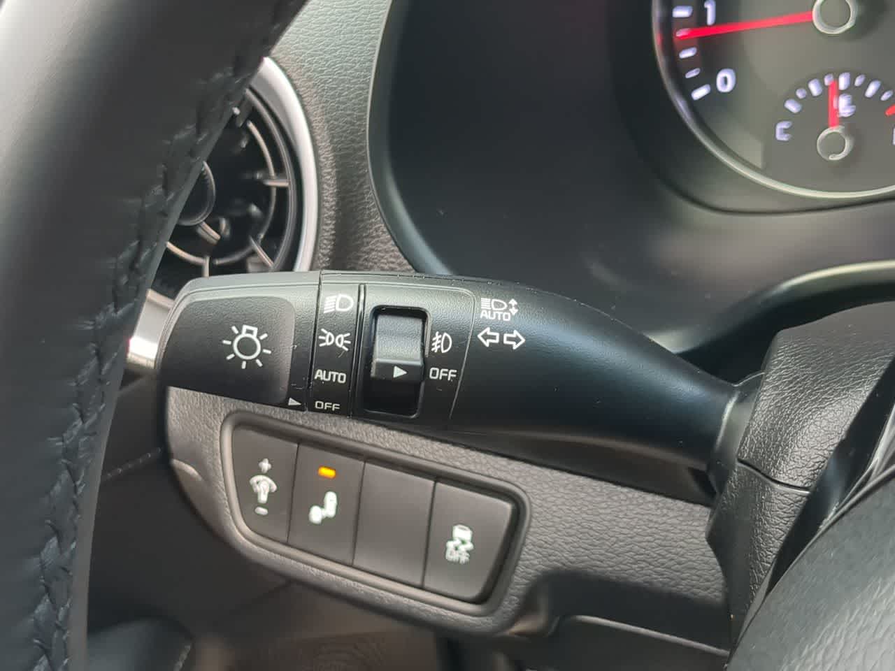 Thumbnail: 2023 Kia Forte - 29