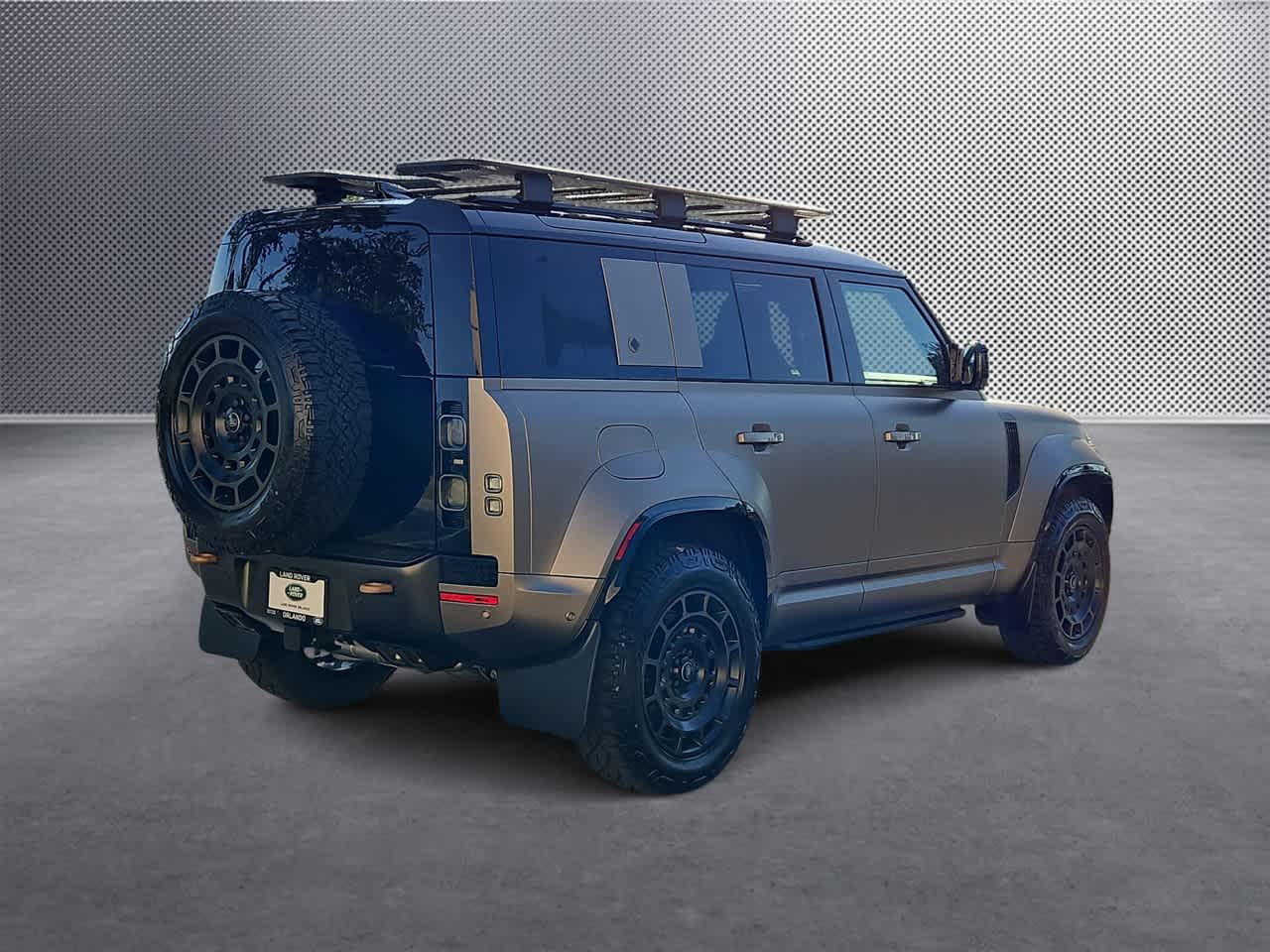 Thumbnail: 2025 Land Rover Defender - 8