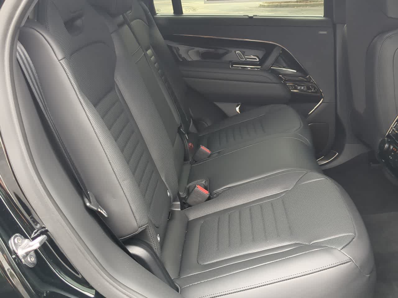 Thumbnail: 2026 Land Rover Range Rover Sport - 21