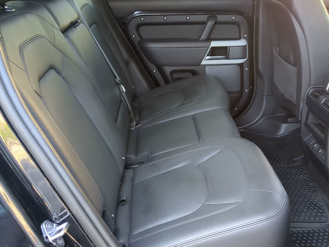 Thumbnail: 2023 Land Rover Defender - 21