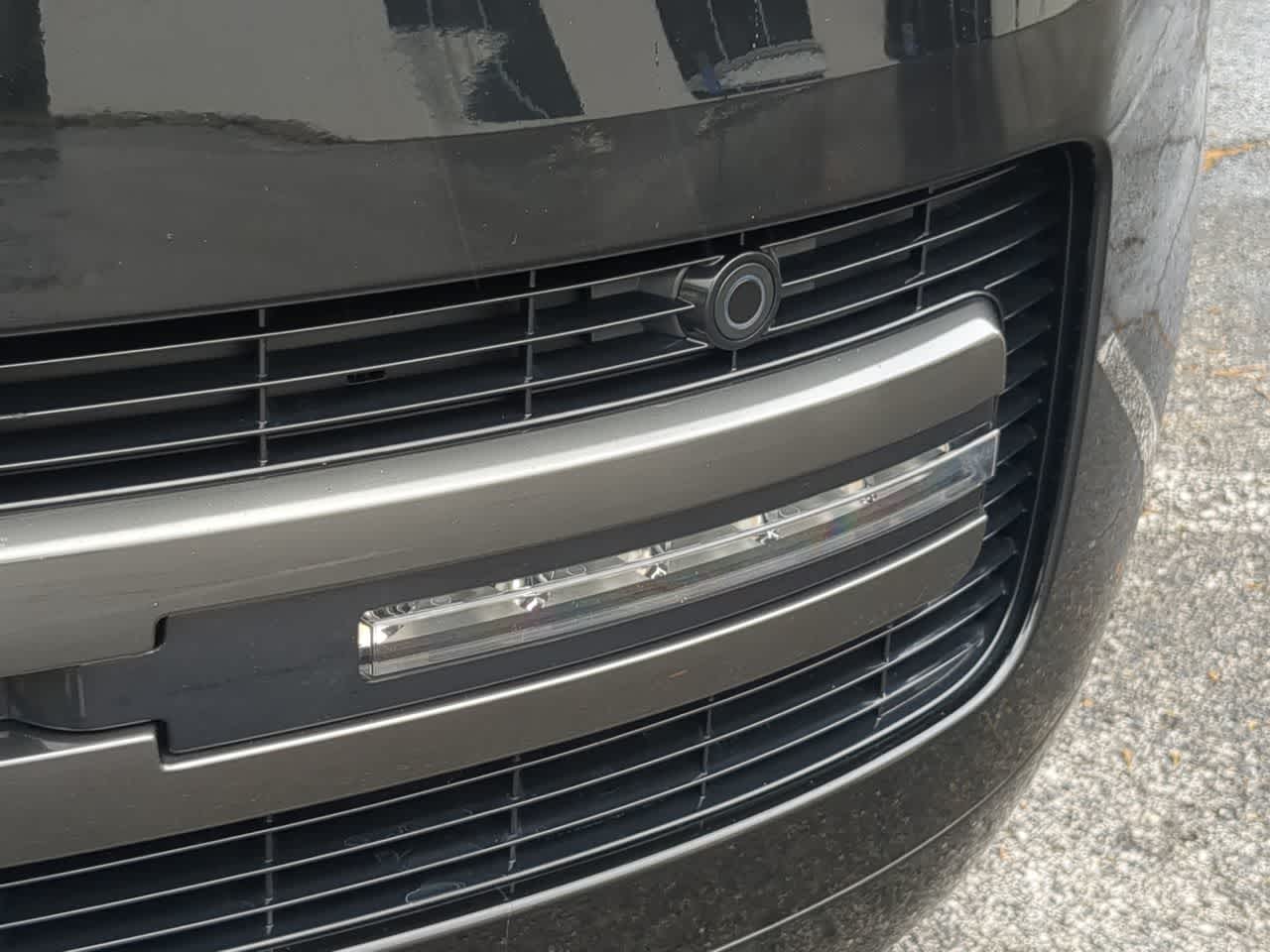 Thumbnail: 2023 Land Rover Range Rover - 11