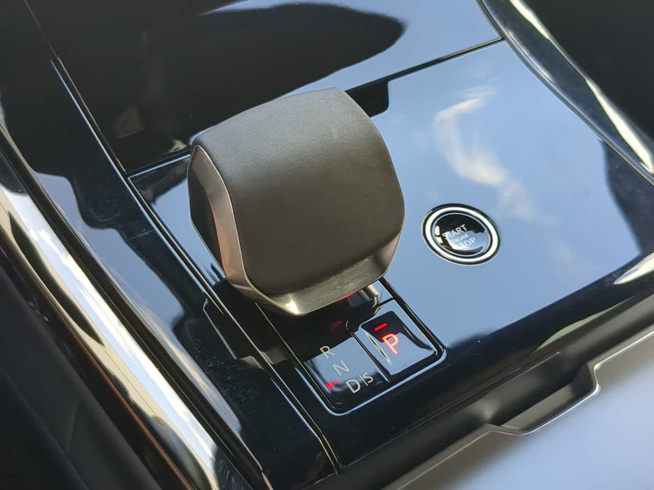 Thumbnail: 2025 Land Rover Range Rover Sport - 34