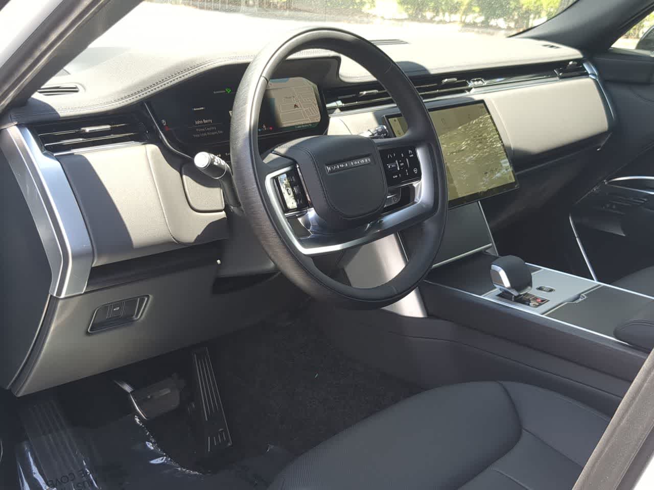 Thumbnail: 2026 Land Rover Range Rover - 10