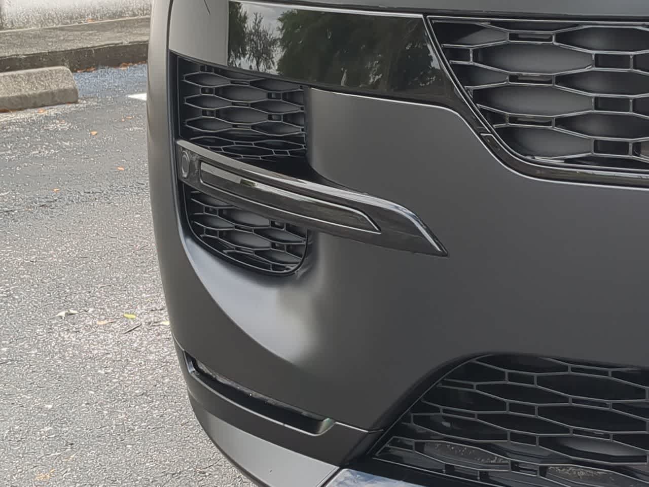 Thumbnail: 2026 Land Rover Range Rover Sport - 11