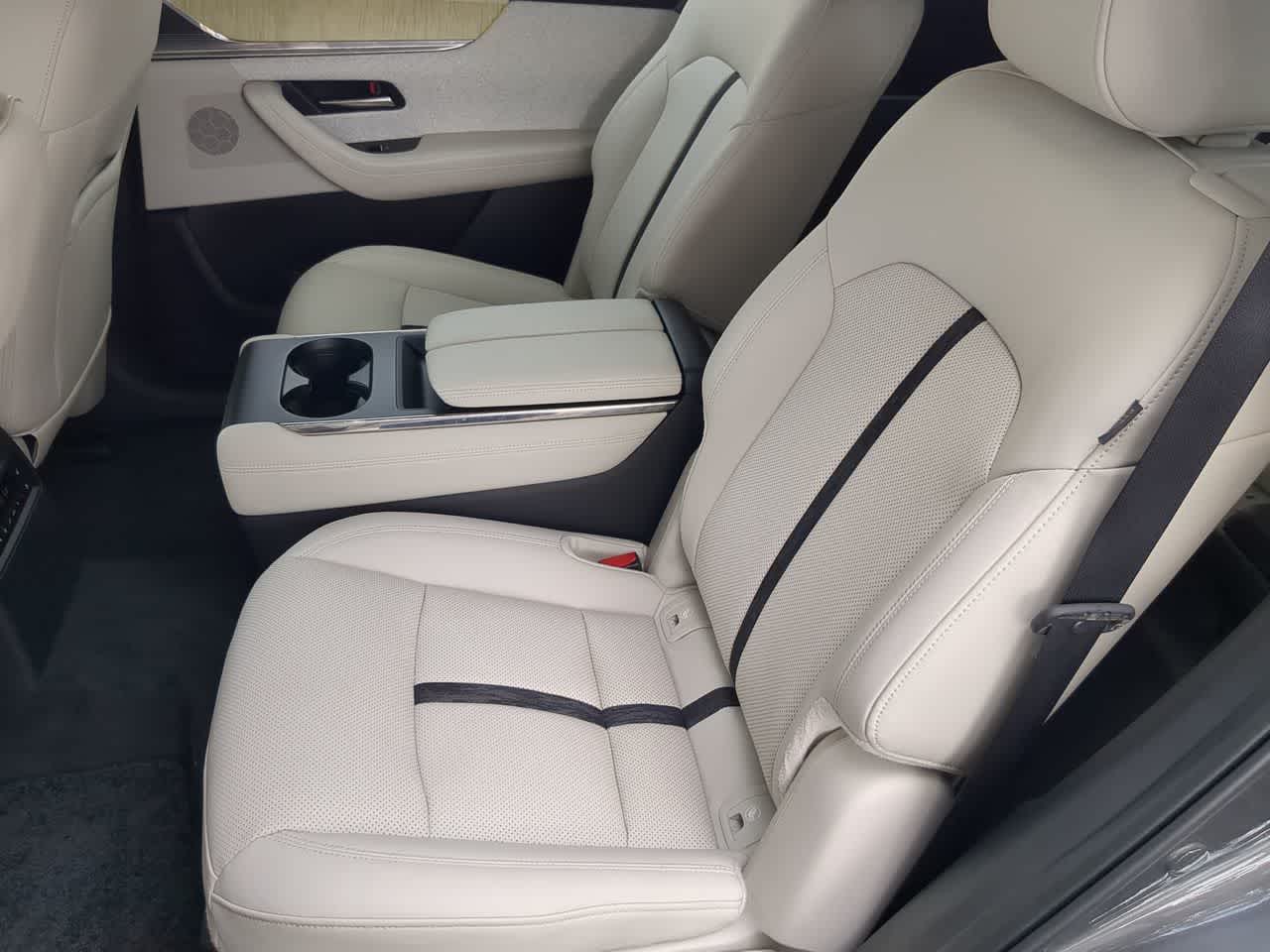 Thumbnail: 2024 Mazda CX-90 - 20