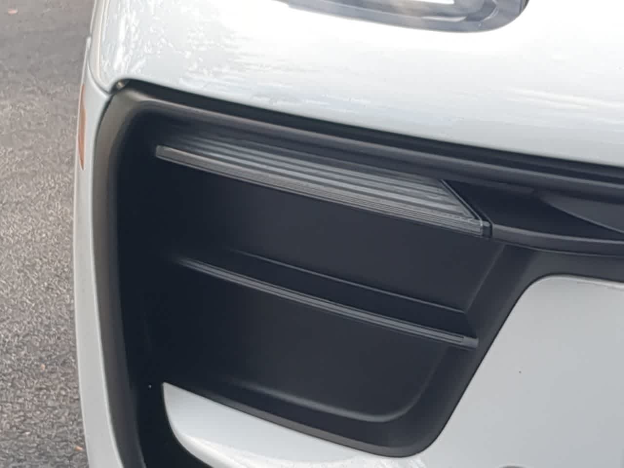 Thumbnail: 2024 Porsche Macan - 11