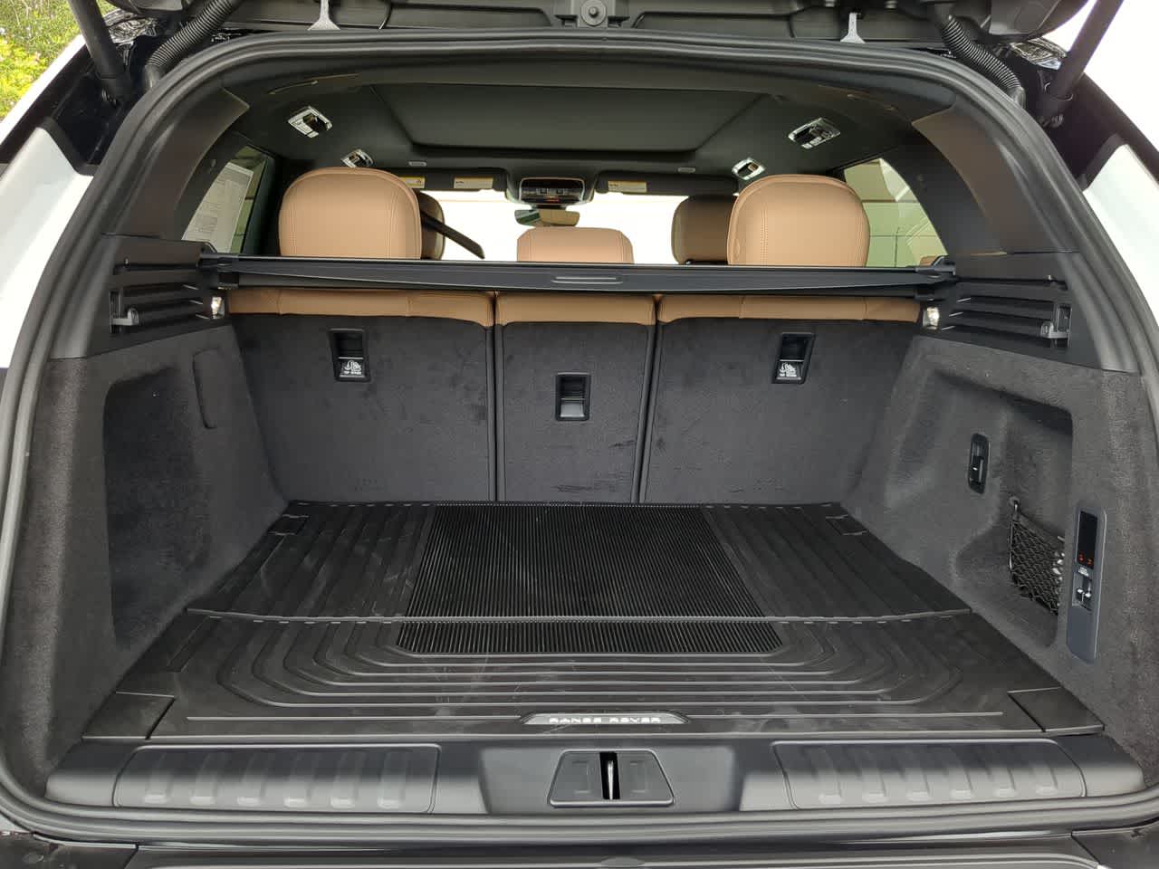 Thumbnail: 2025 Land Rover Range Rover Sport - 34
