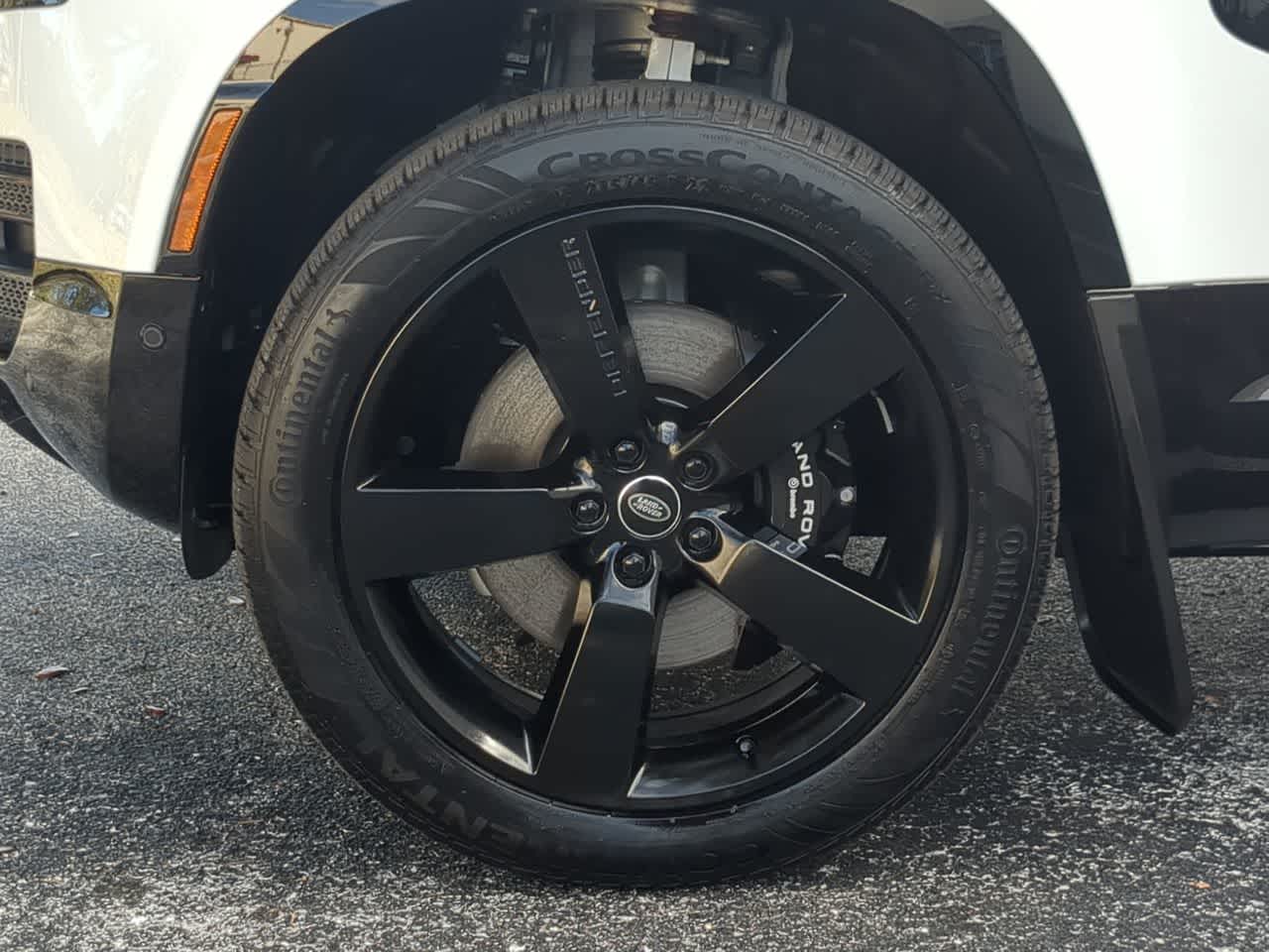 Thumbnail: 2025 Land Rover Defender - 14