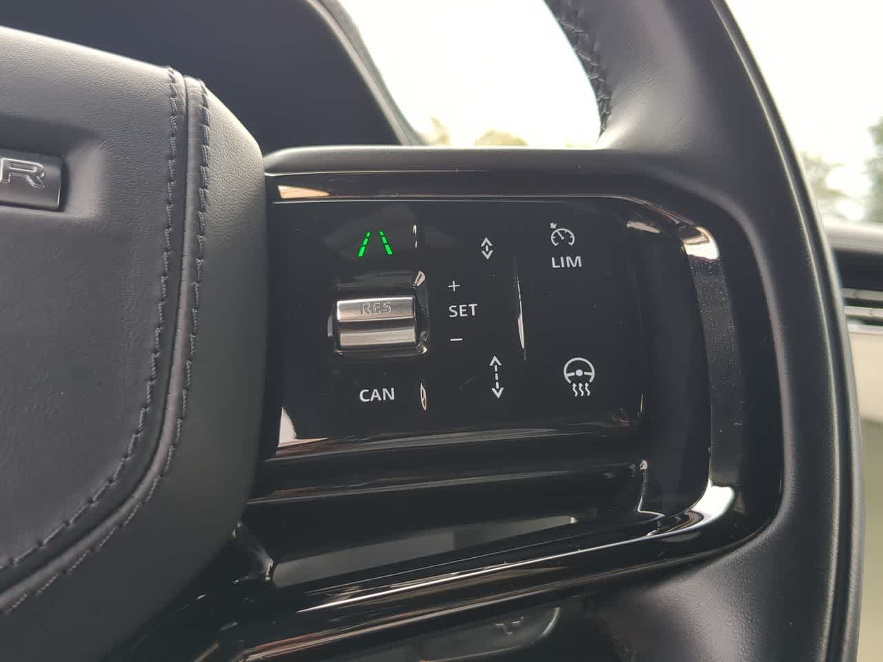 Thumbnail: 2024 Land Rover Range Rover Sport - 25