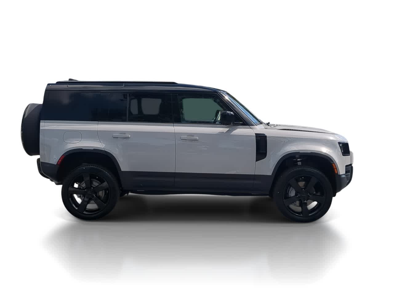 Thumbnail: 2026 Land Rover Defender - 9