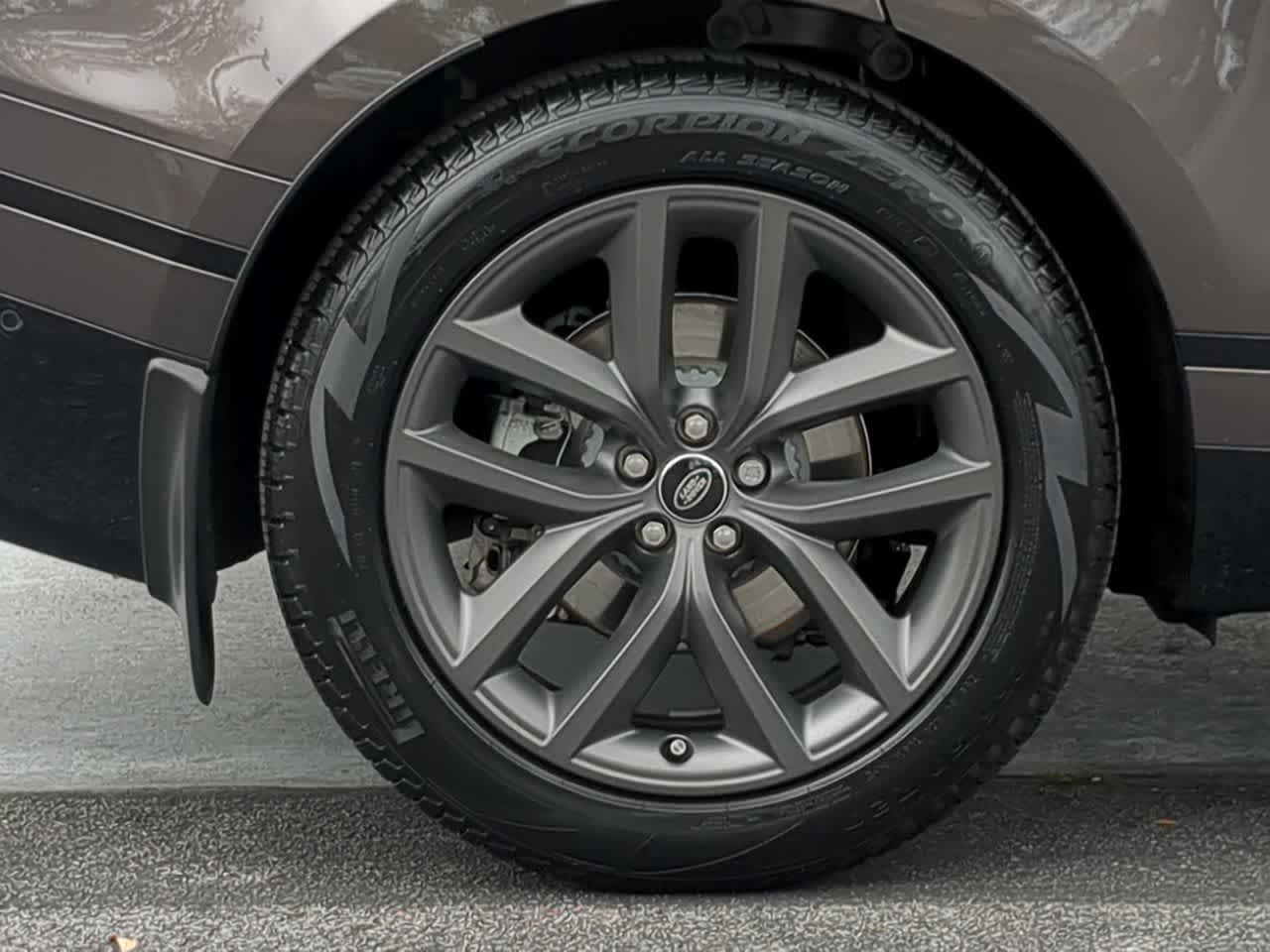 Thumbnail: 2026 Land Rover Range Rover Velar - 14