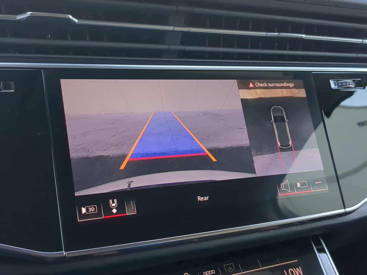 Thumbnail: 2025 Audi Q7 - 30