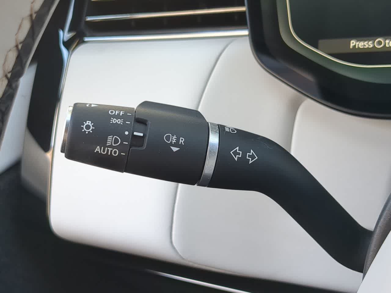 Thumbnail: 2023 Land Rover Range Rover Sport - 28