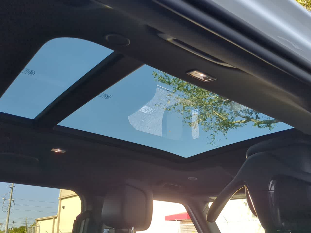 Thumbnail: 2024 Land Rover Defender - 22