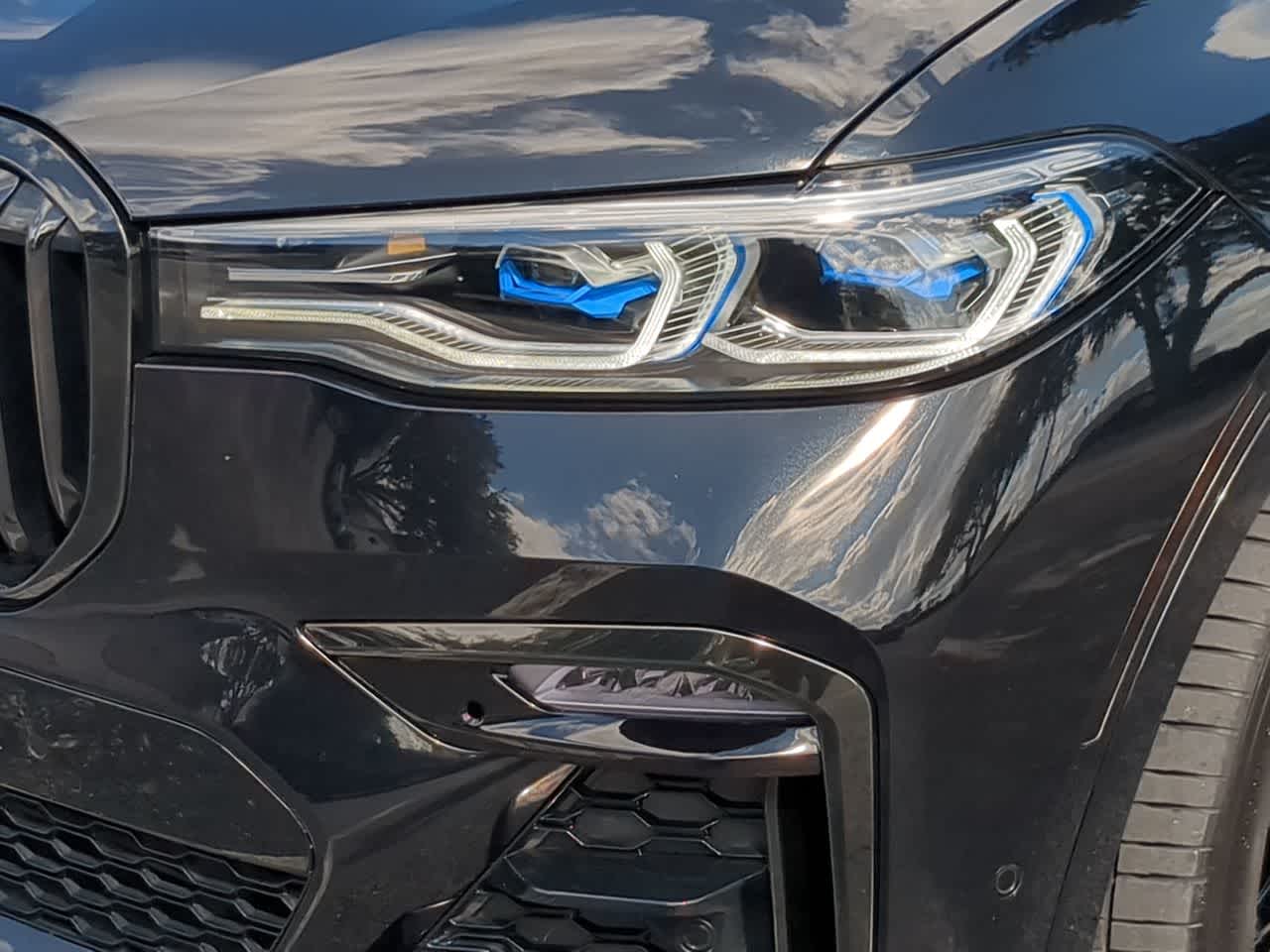 Thumbnail: 2021 BMW X7 - 11