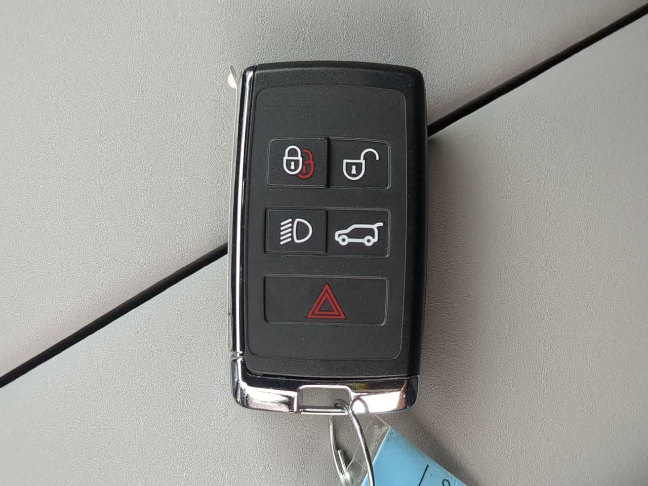 Thumbnail: 2026 Land Rover Range Rover Evoque - 38