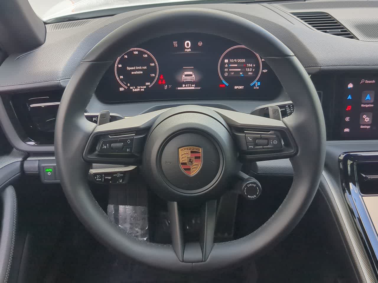 Thumbnail: 2025 Porsche Panamera - 25