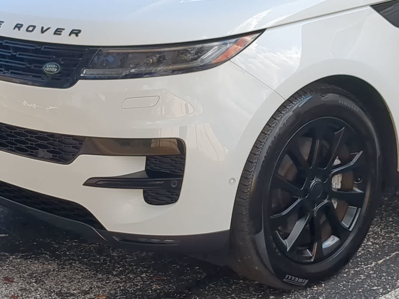 Thumbnail: 2025 Land Rover Range Rover Sport - 11