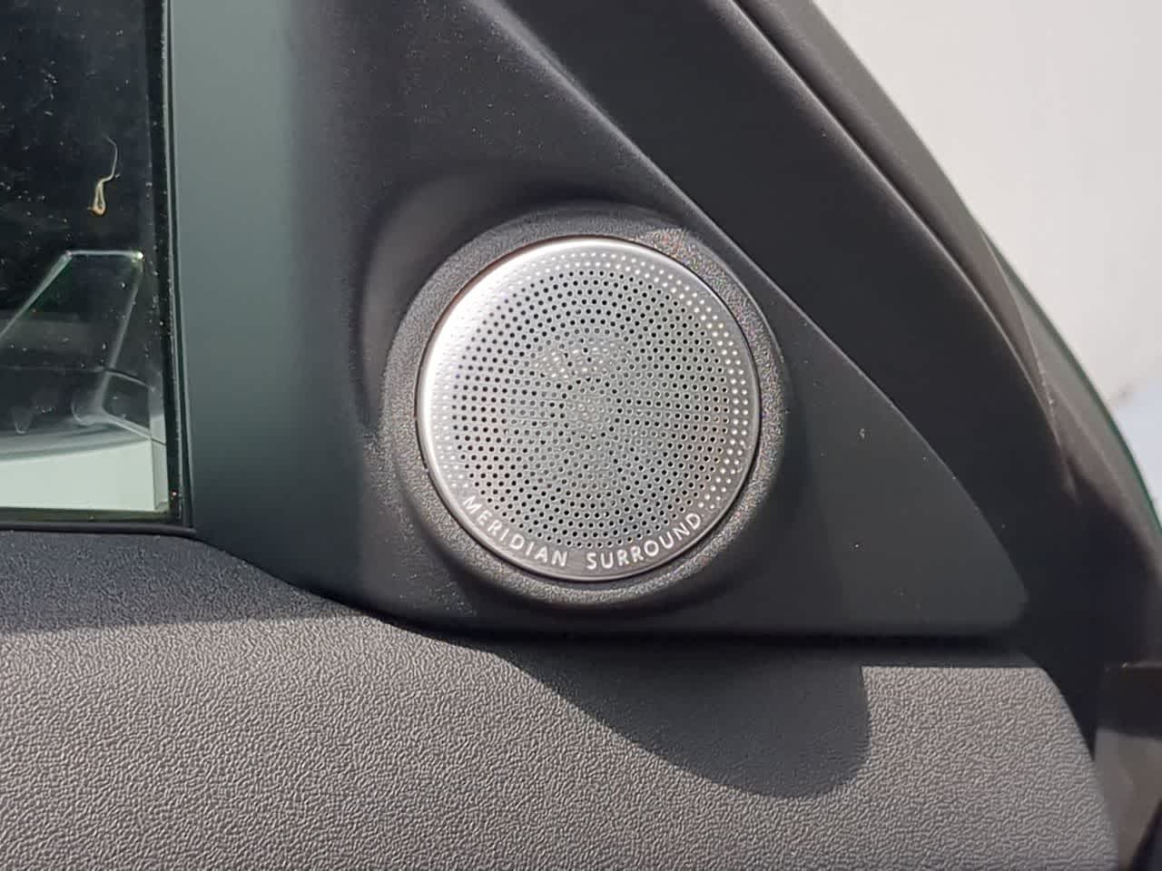 Thumbnail: 2025 Land Rover Range Rover Evoque - 31