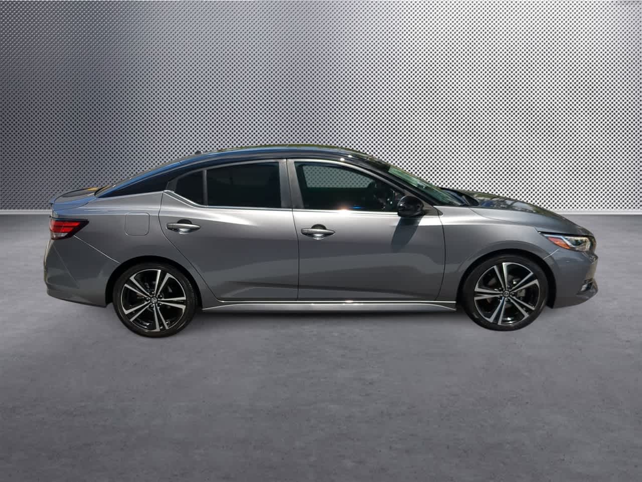Thumbnail: 2022 Nissan Sentra - 9