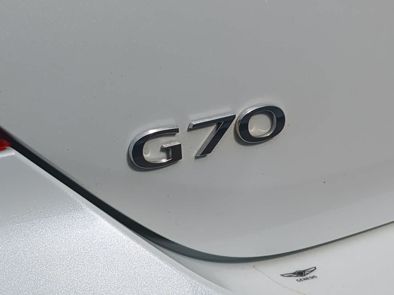 Thumbnail: 2022 Genesis G70 - 12
