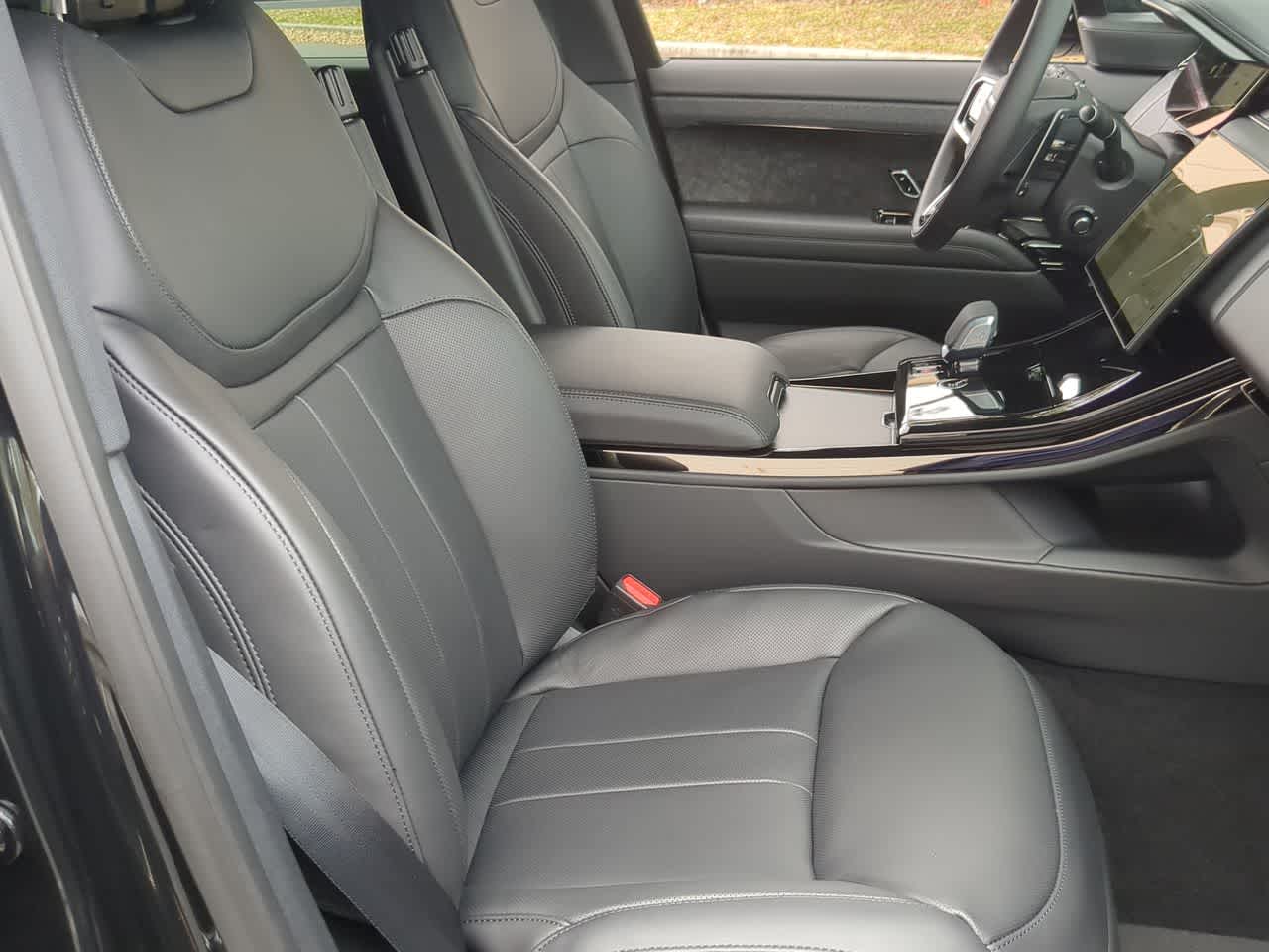 Thumbnail: 2026 Land Rover Range Rover Sport - 24