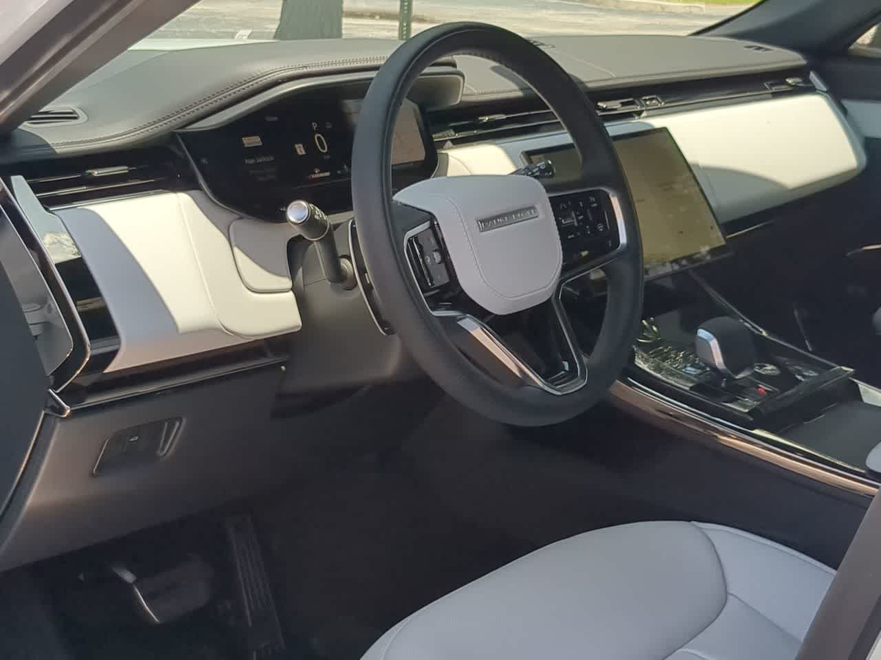 Thumbnail: 2026 Land Rover Range Rover Sport - 10