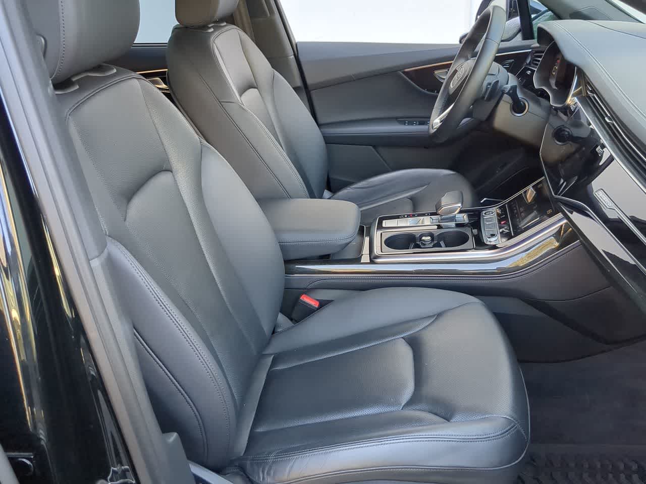 Thumbnail: 2023 Audi Q7 - 22