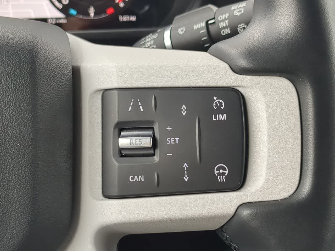 Thumbnail: 2025 Land Rover Defender - 26