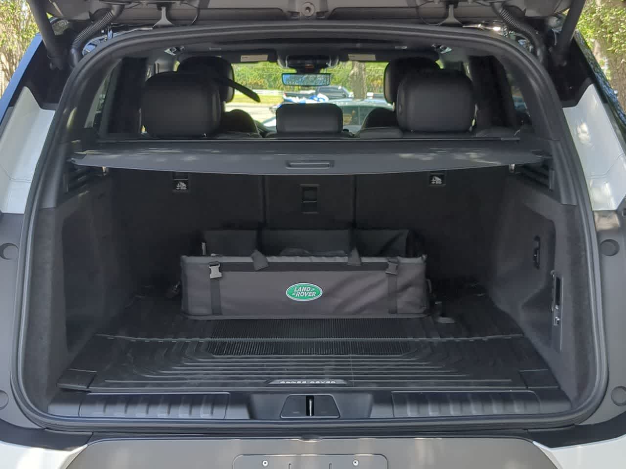 Thumbnail: 2026 Land Rover Range Rover Sport - 36