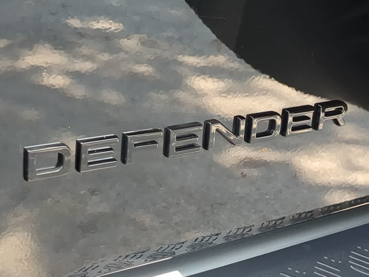 Thumbnail: 2024 Land Rover Defender - 13