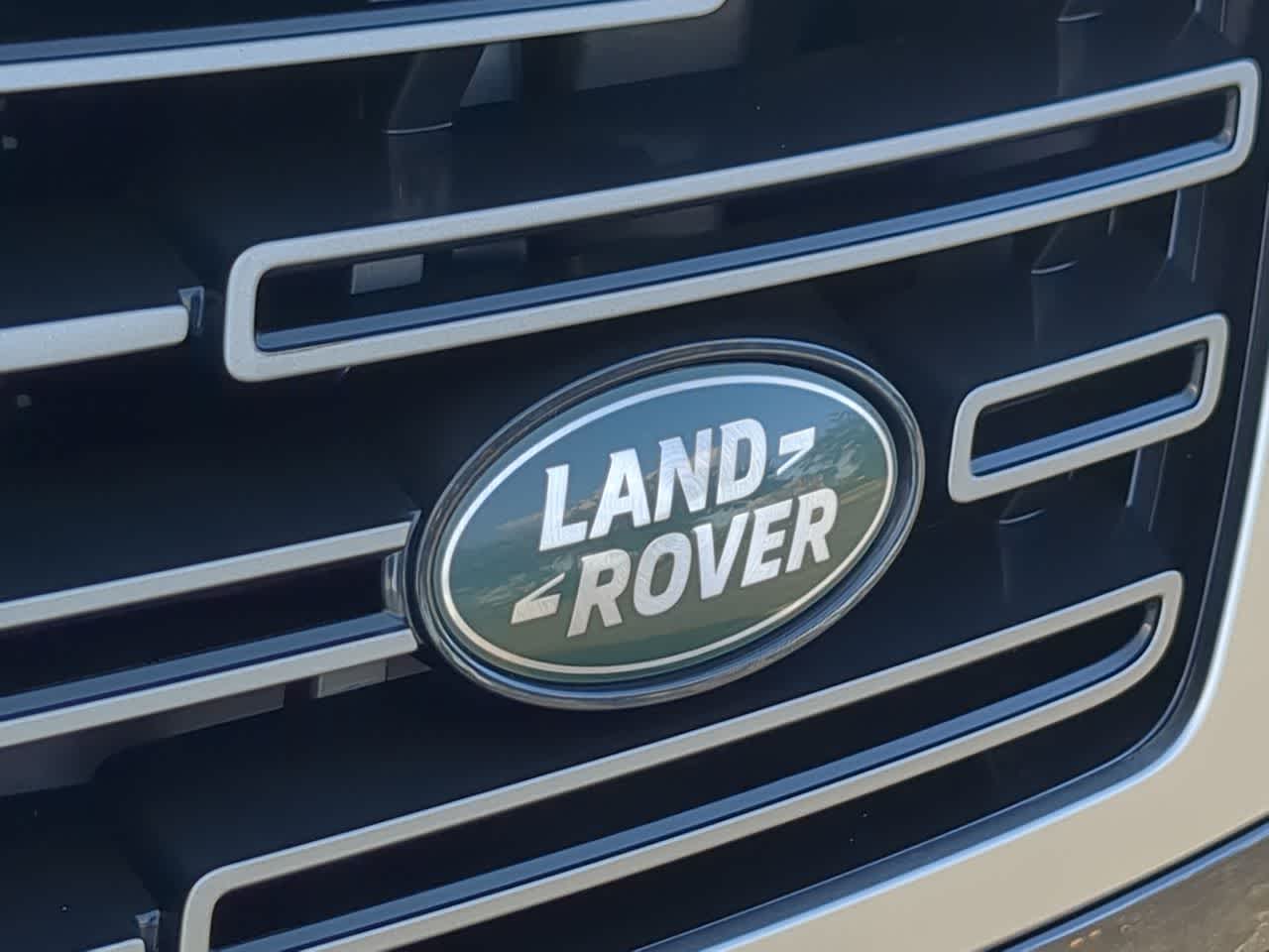Thumbnail: 2025 Land Rover Range Rover - 12