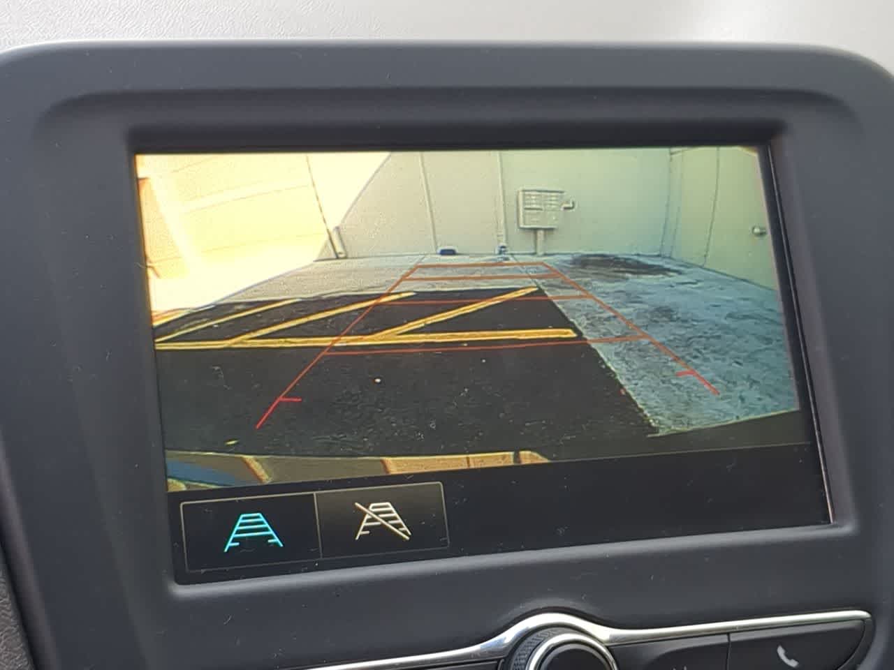 Thumbnail: 2018 Chevrolet Malibu - 27