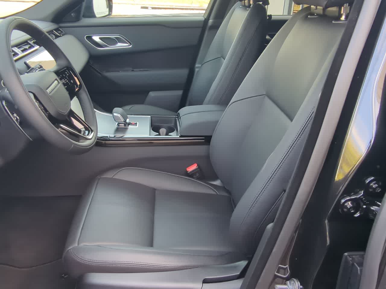 Thumbnail: 2026 Land Rover Range Rover Velar - 17