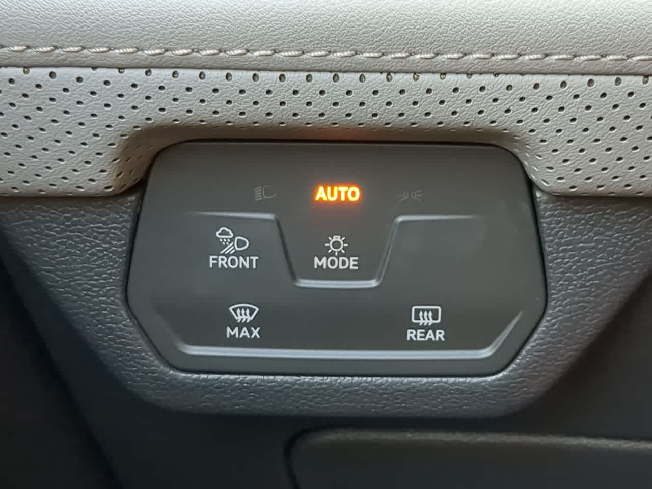 Thumbnail: 2024 Volkswagen Atlas - 38