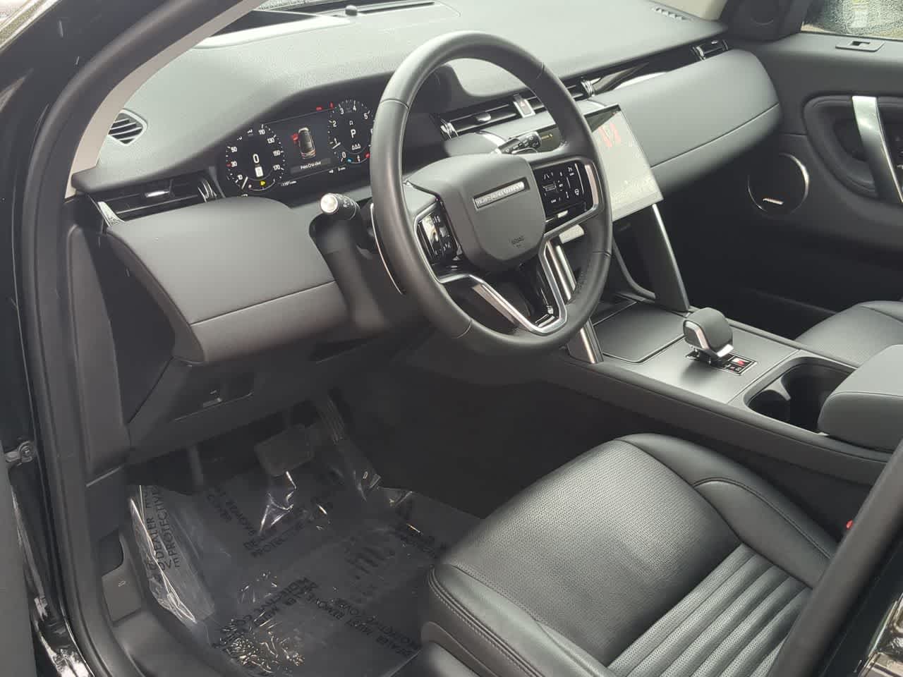 Thumbnail: 2025 Land Rover Discovery Sport - 10