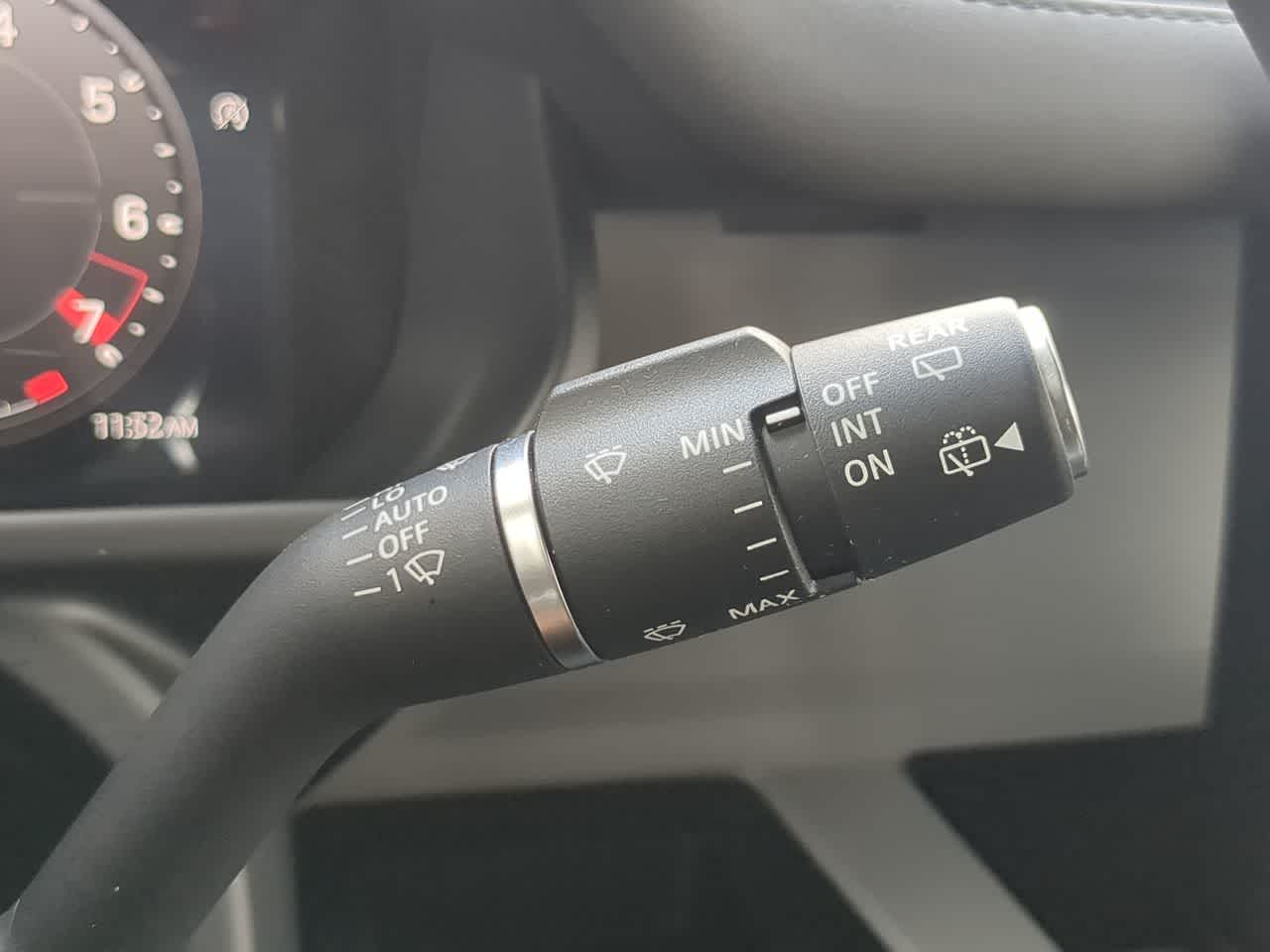 Thumbnail: 2025 Land Rover Defender - 27