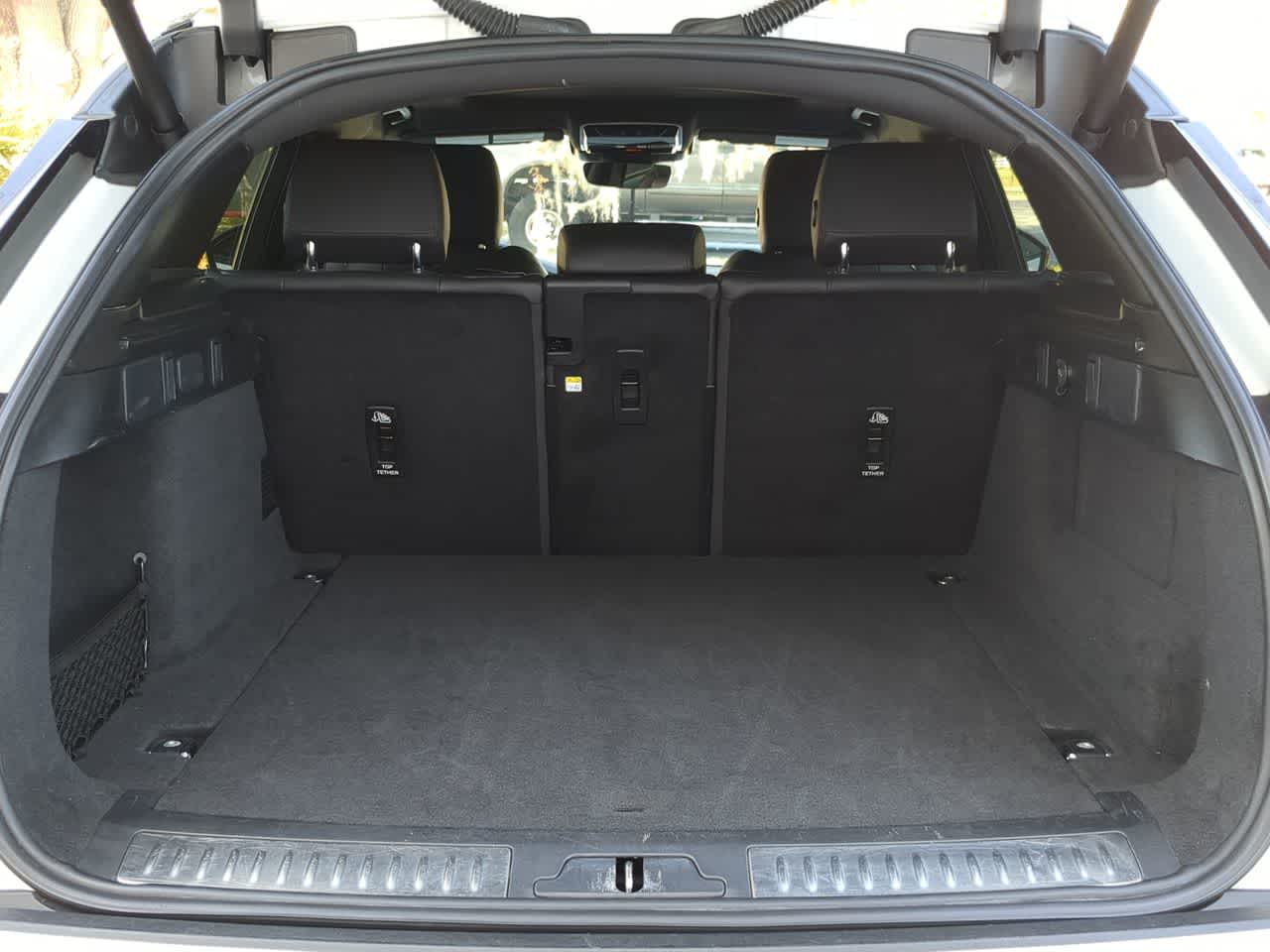 Thumbnail: 2025 Land Rover Range Rover Velar - 34