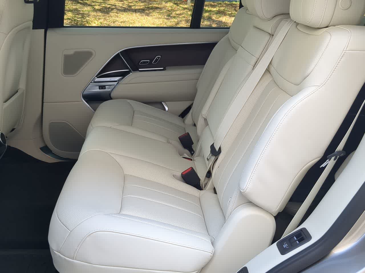 Thumbnail: 2026 Land Rover Range Rover - 21