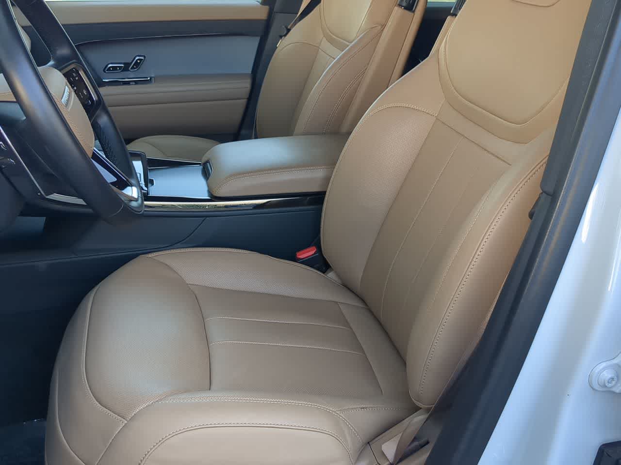 Thumbnail: 2025 Land Rover Range Rover Sport - 17